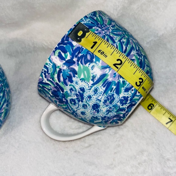 Lilly Pulitzer Patterned Ceramic Mugs (2) - Picture 8 of 9